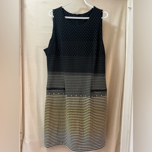 ⚫️ BOGO Ile New York polka dot dress size 18 zip up back faux pockets - Picture 1 of 7